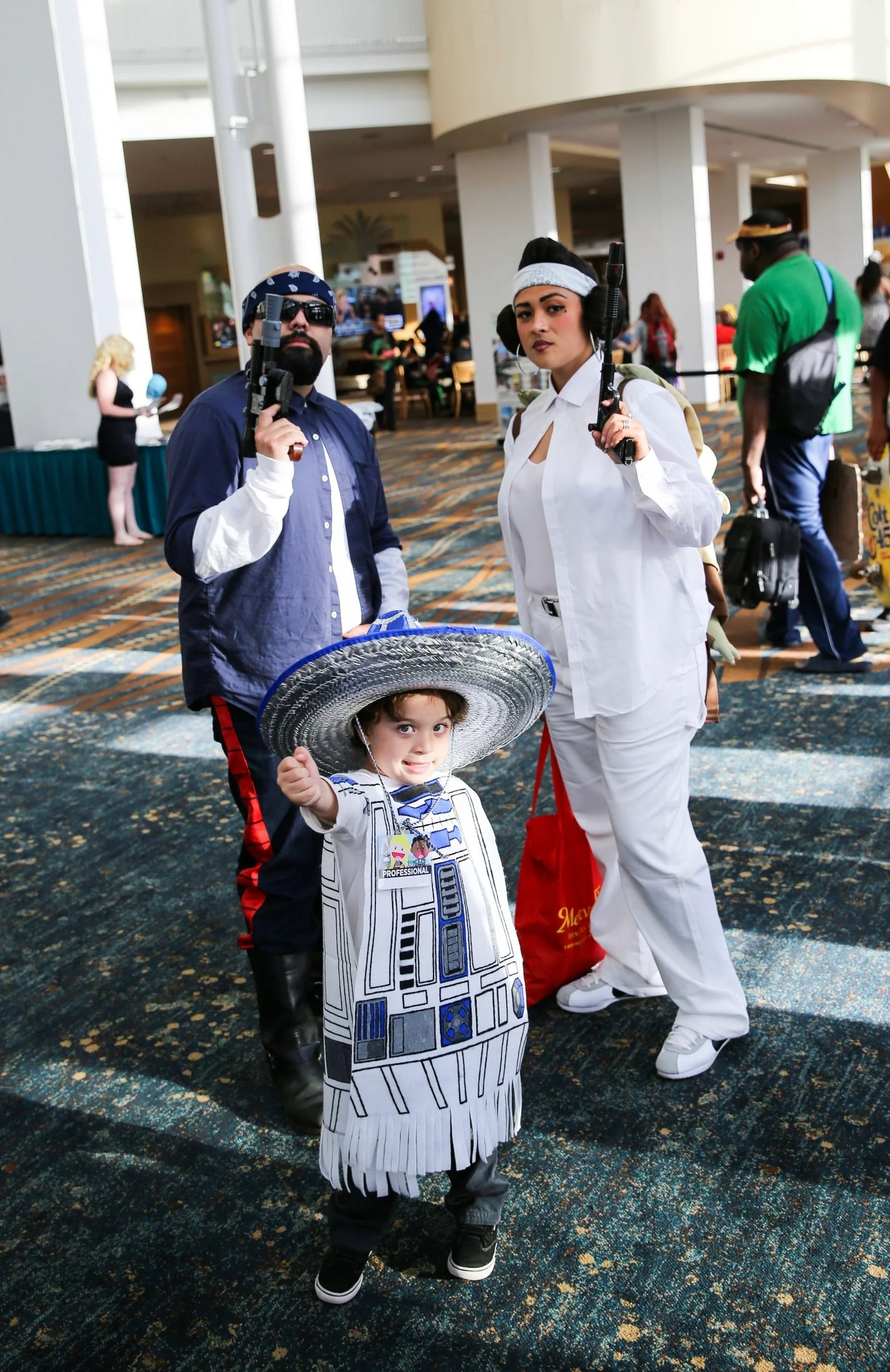 Estar Guars Group Short-Sleeve Unisex T-Shirt